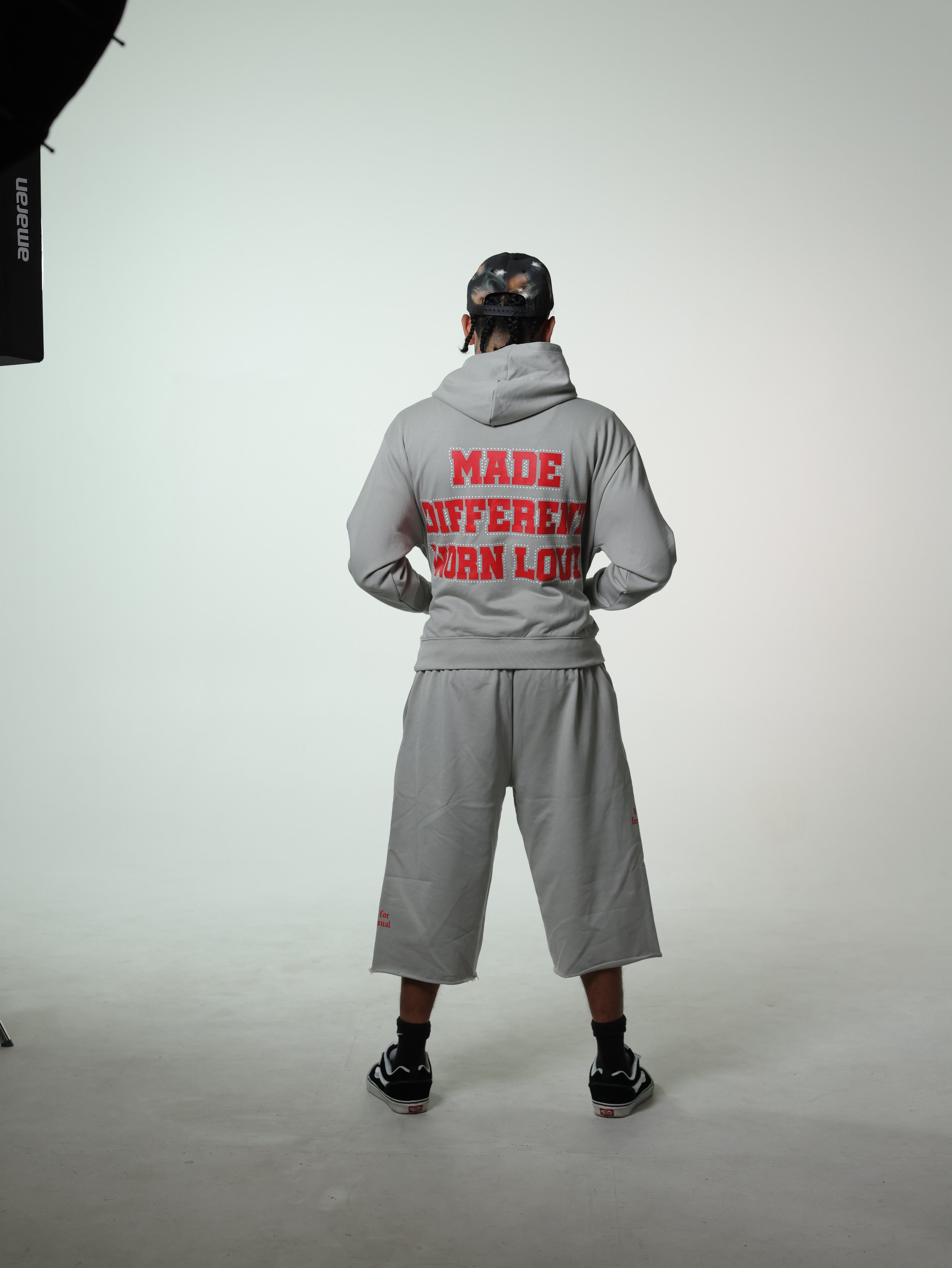 WIERDO VIBES HOODIE