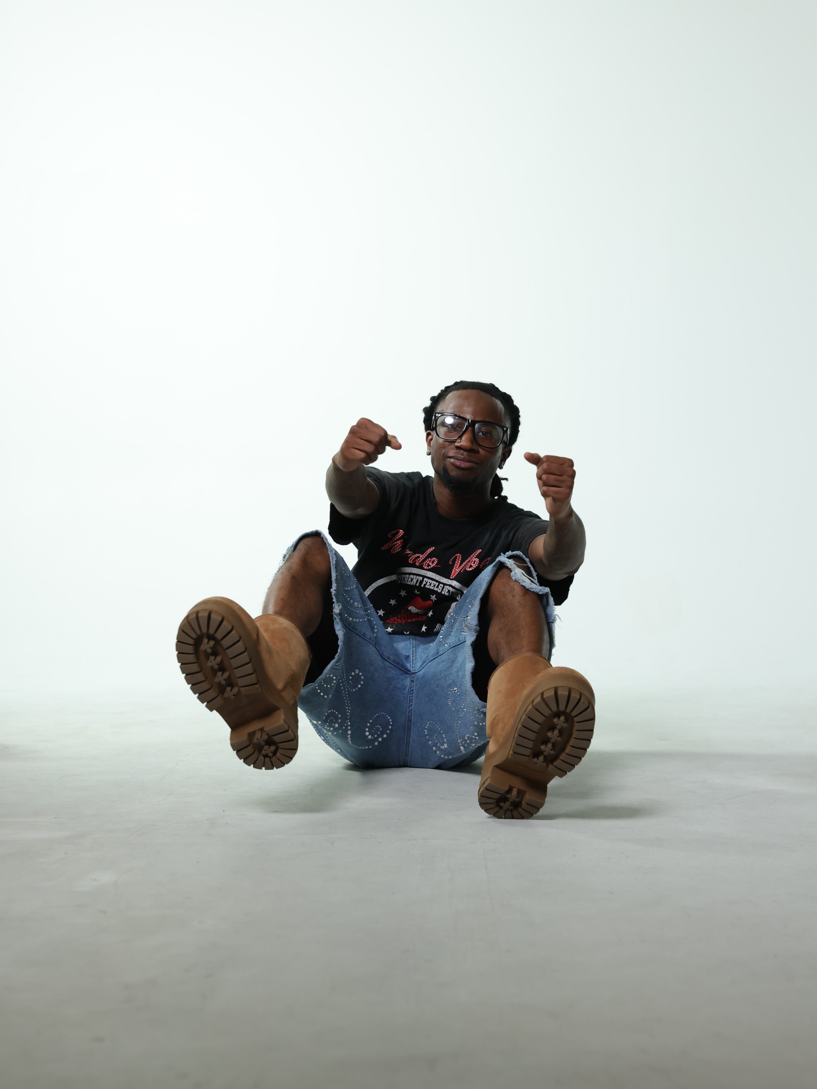 WIERDO VIBES TEE