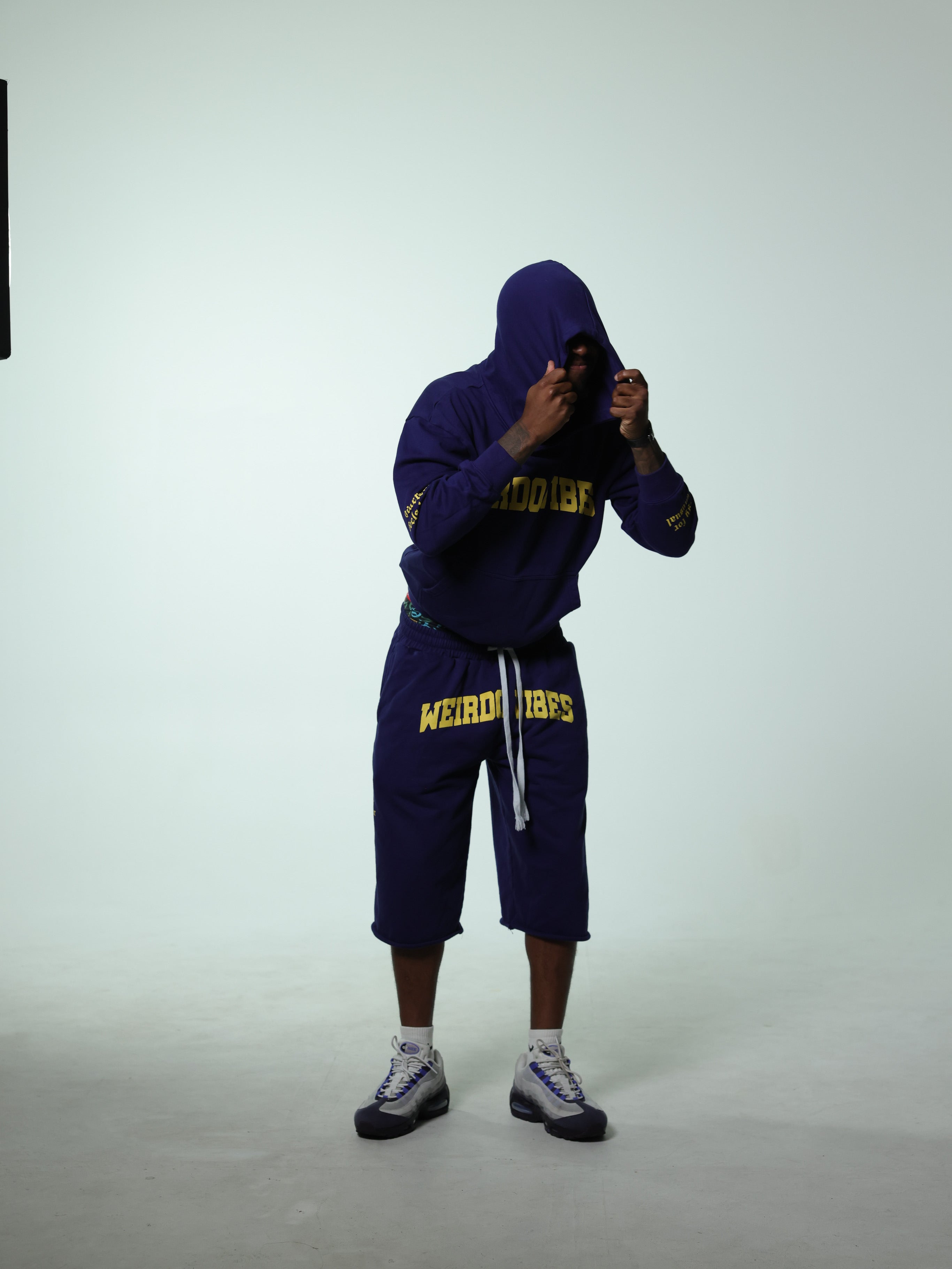 WIERDO VIBES HOODIE
